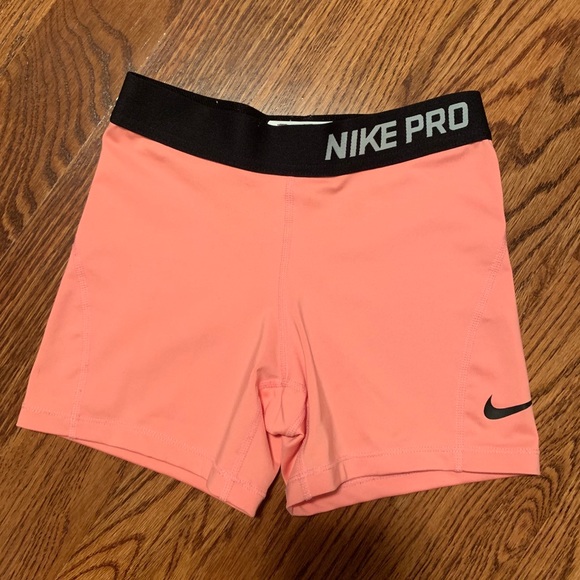 girls nike pro shorts